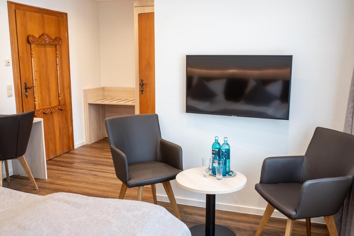 Hotel-Gasthof Weisses Ross Schwaig bei Nürnberg Exteriér fotografie